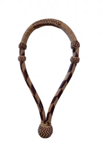 Traditionelles zweifarbiges Bosal aus hochwertiger Rohhaut f�r die gebisslose Westernreitweise. Ideal f�r California Style und die Ausbildung junger Pferde