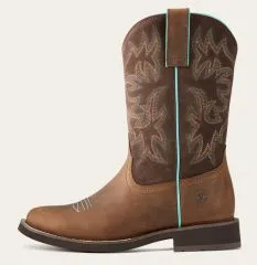 Damen-Westernstiefel Ariat Delilah Round Toe in Distressed Brown aus Vollnarbenleder mit runder Zehenform.