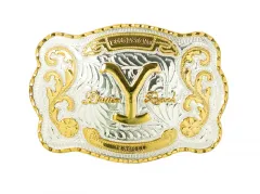 Aufwendig verzierte Yellowstone Dutton Ranch G�rtelschnalle im klassischen Western- und Cowboy-Stil mit silberfarbener Grundfl�che, goldfarbenen Ornamenten und markantem Y-Motiv in der Mitte. Die Buckle zeigt au�erdem die Schriftz�ge „Yellowstone